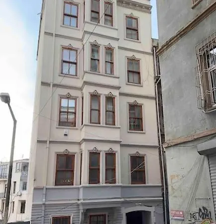 2br, 2ba, 1st Floor Of Historical Building ,galata