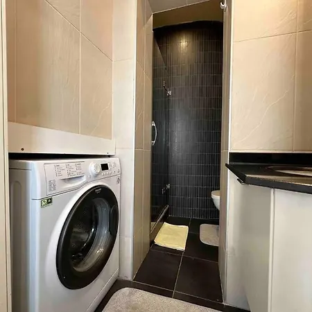 2br, 2ba, 1st Floor Of Historical Building ,galata *